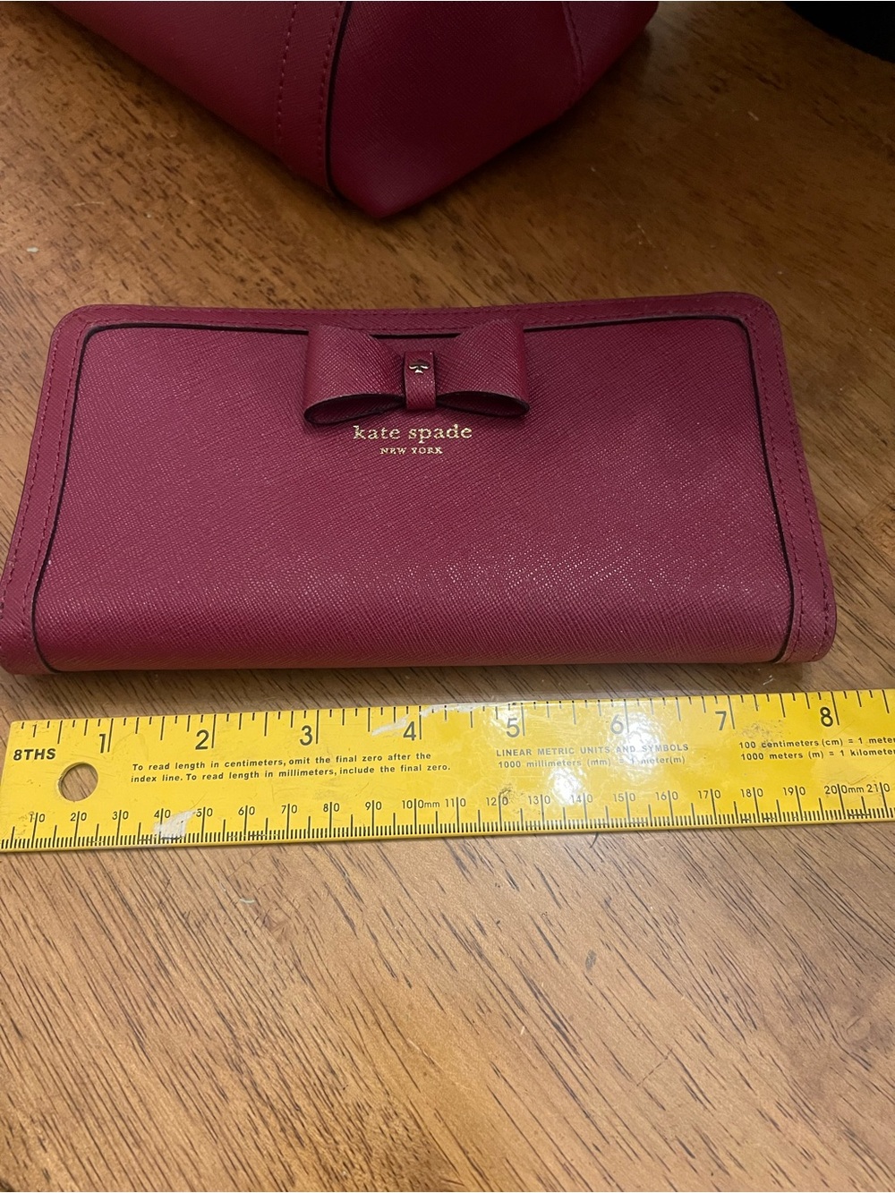 Kate Spade Hazel Court burgundy handbag and matching wallet set - Picture 14 of 15